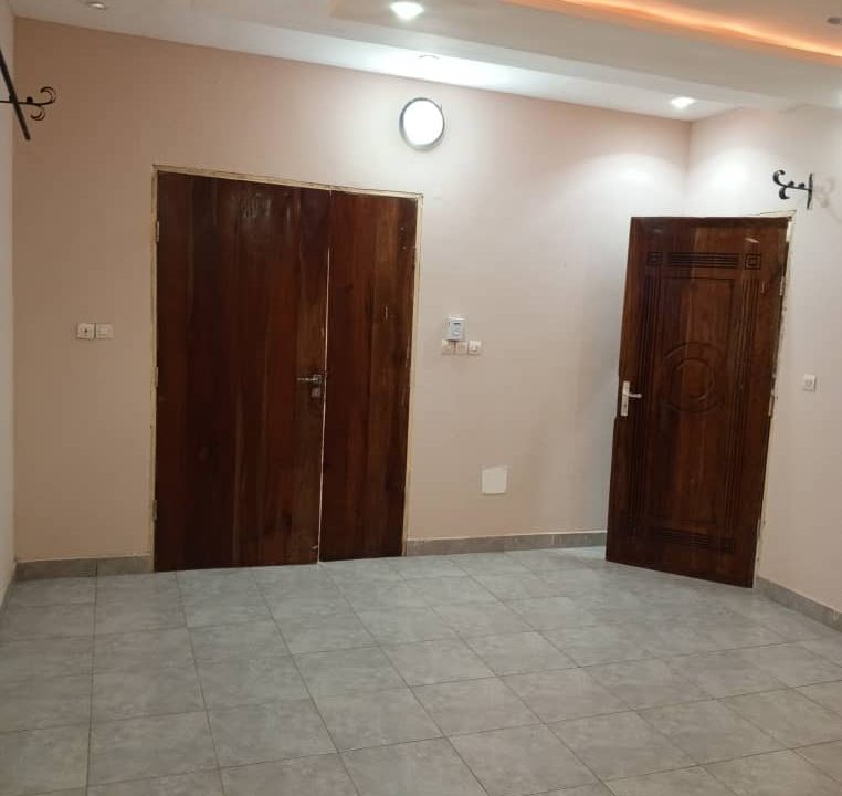 appart chambre salon zanguera - togolocation (2)