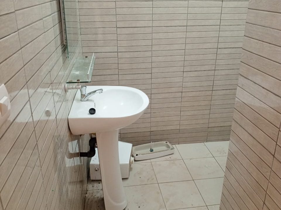 togoloacation-chambre salon-zanguera (3)