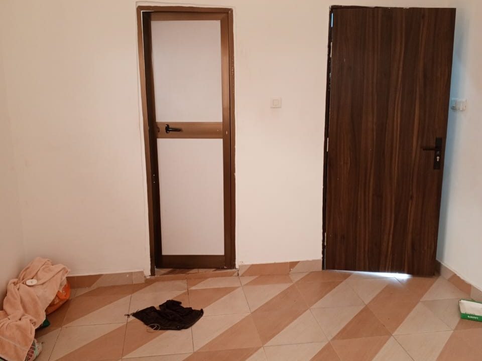 togolocation -appart 2 chambre salon zanguera (4)